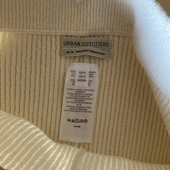 NWT Urban Outfitters Crop Top + Bike Shorts M Knit Set Cream - Picture 8 of 9